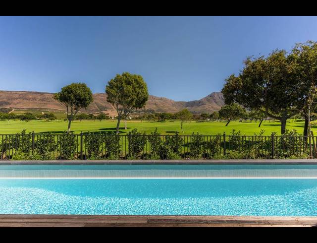 5 BEDROOM PROPERTY TO RENT IN STEENBERG GOLF ESTATE